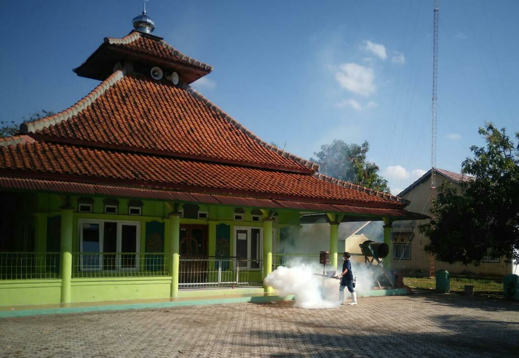 Ciawitali Lakukan Penyemprotan Disinfektan dan Fogging