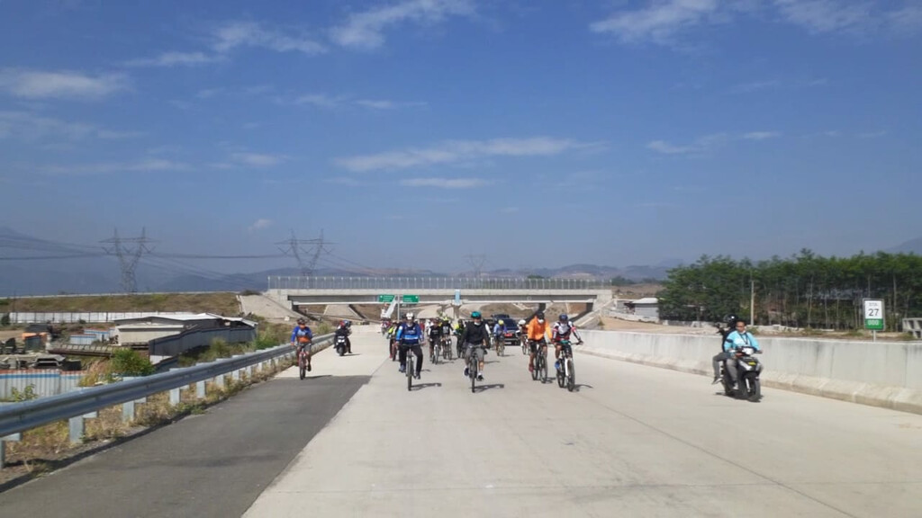 Gowes Bareng, Bupati Sumedang Janjikan Perbaikan Barak Pelacak 