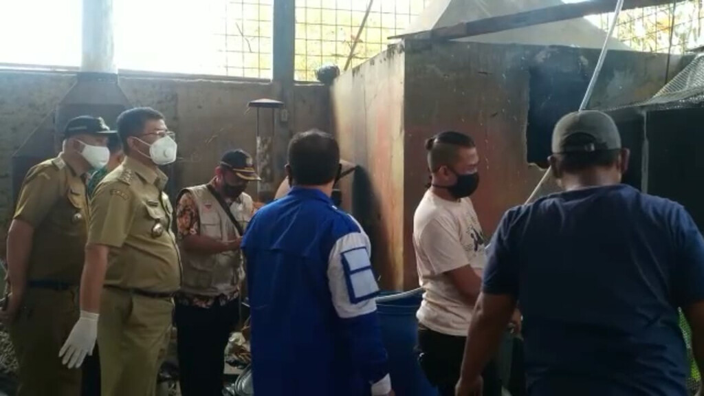 Pemkab Berencana Siapkan Isemilator Bagi TPST Hegarmanah