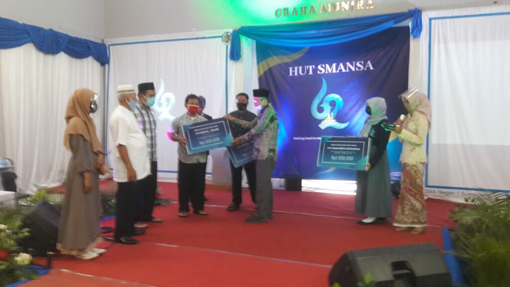 Smansa Sumedang Peringati Milad di Tengah Pandemi