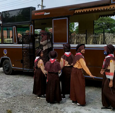 Kang Emil Hibahkan 2 Mobil Wisata Ke Pemkab Sumedang