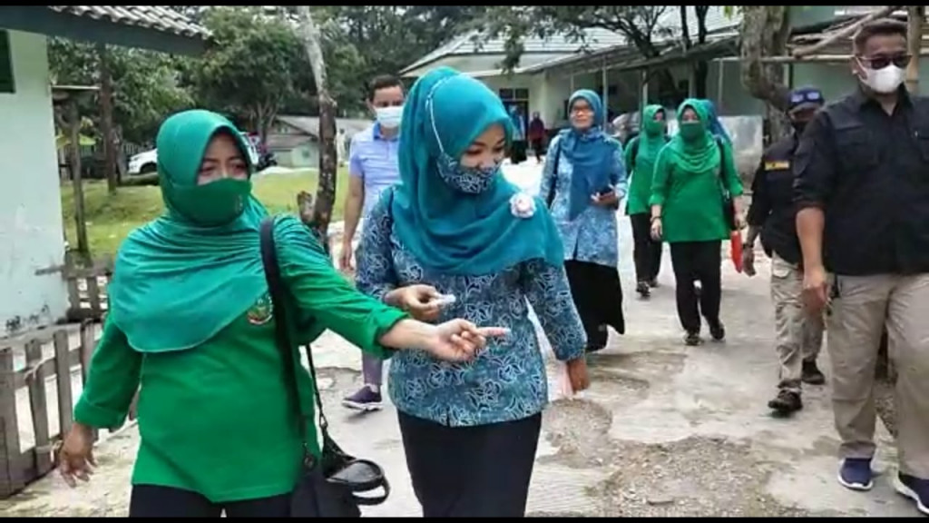 PKK dan Persit Dim 0610 Bersinergi Tingkatkan Ketahanan Pangan