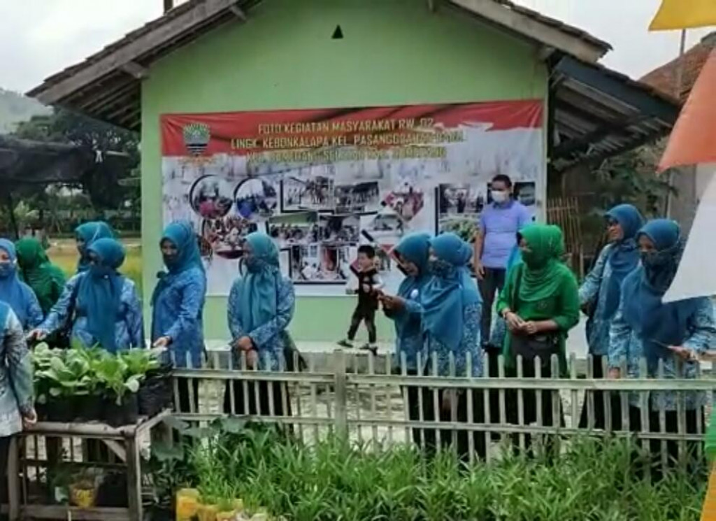 PKK dan Persit Dim 0610 Bersinergi Tingkatkan Ketahanan Pangan