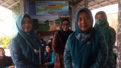 Membatik: Perlawanan Ekonomi Desa Sukamaju Di Masa Pandemi