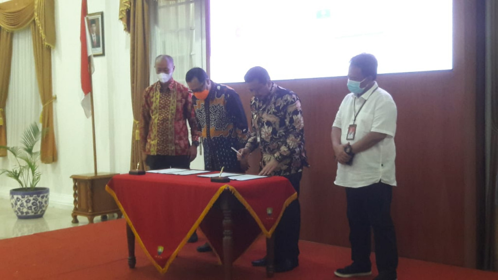 Sumedang Teken Naskah Hibah Aplikasi E-Office