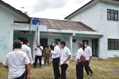 Erwan Sesalkan Banyaknya Bangunan Terlantar