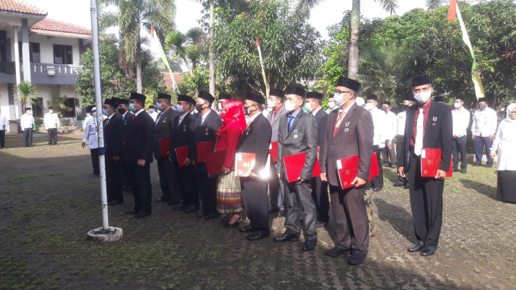 Hari Amal Bakti ke-75: 20 ASN Penghargaan