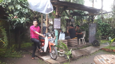 Kedai Kopi 'Abah Soma': 3 Bulan Langsung Nge-hits!