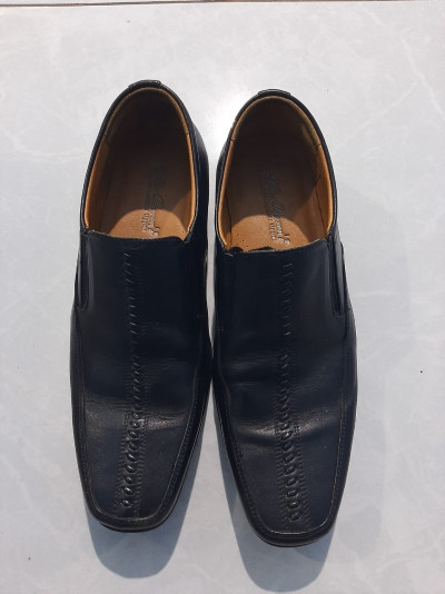 Insiden Pahili Sapatu Saat Ngopi Ala Apdesi