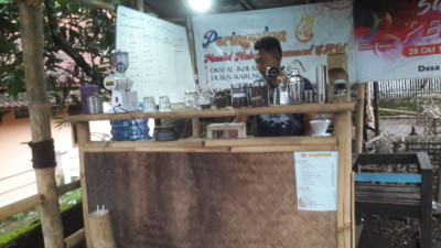 Kopi Dablong: Rasanya Rame, Bisa Gratis Pula