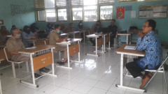 SMPN 8 Sumedang Gali Kendala Belajar Online