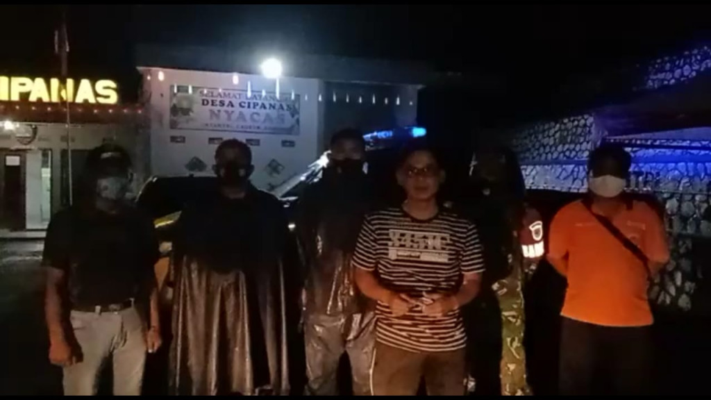 Hujan Seharian, Tanjungkerta Dikepung Longsor