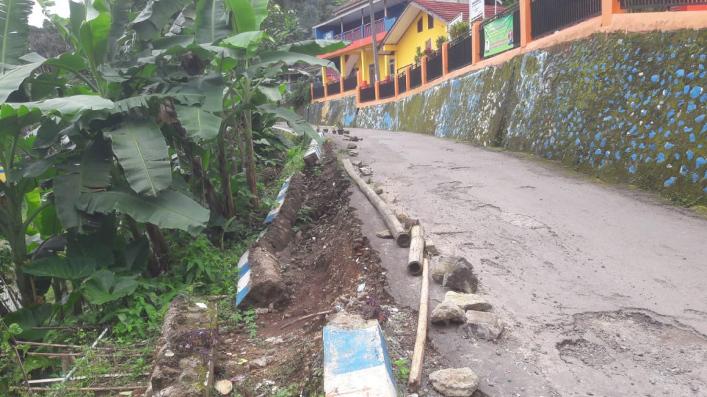 Sekitar Irigasi Kelenteng Paling Rawan Longsor di Tanjungkerta