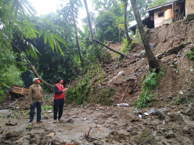 Tinjau Lokasi Banjir, Dede Suwarman: Ada Indikasi Gara-gara Jalan Tol