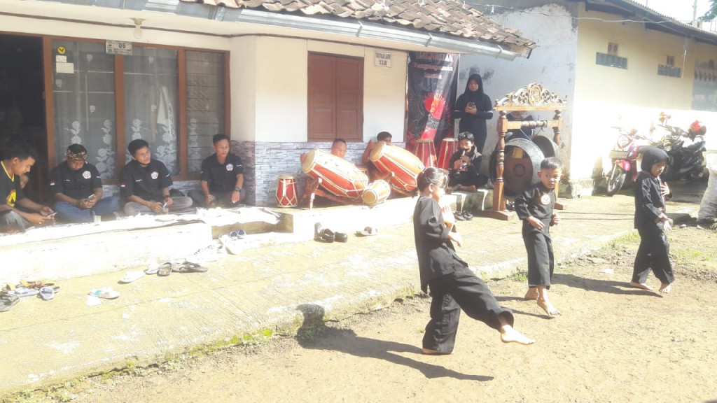 Garantang Setra Prioritaskan Murid Sekolah Dasar