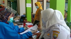 Ganeas Vaksinasi Tenaga Pelayanan Publik