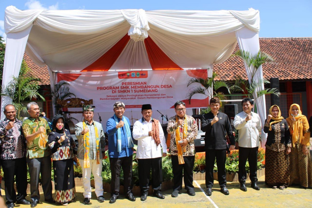 SMK Negeri 1 Sumedang launching Program Membangun Desa