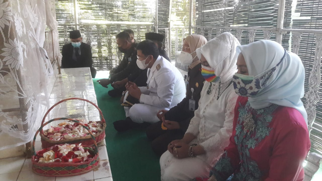 Peringati Hari Jadi Sumedang, Pimpinan Daerah Gelar Aksi Ziarah