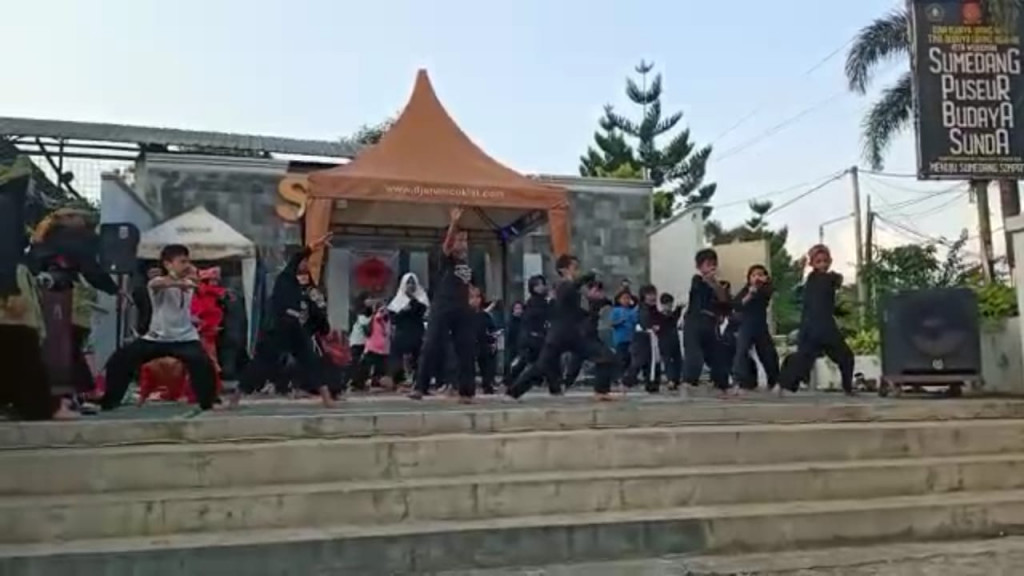 Pencak Silat Warnai Ramadan Culture Festival Jatinangor