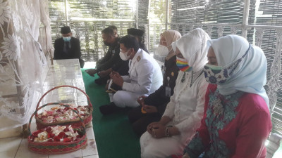 Peringati Hari Jadi Sumedang, Pimpinan Daerah Gelar Aksi Ziarah