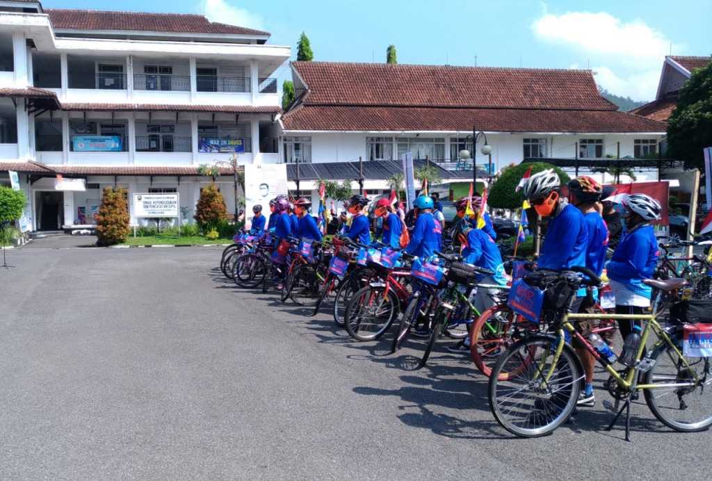 BNN-FBI Kampanyekan War on Drug di Sumedang