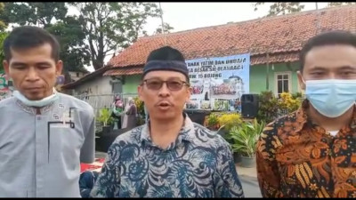 PAN Hadiri Acara Bagi-bagi Santunan Di Dusun Bojong