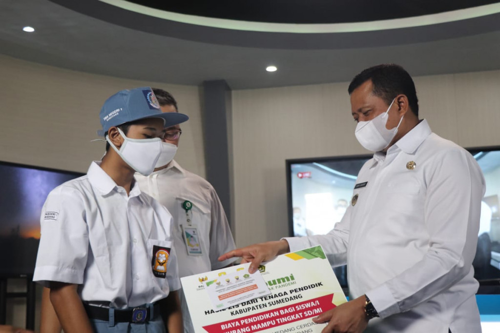 SMPN 1 dan 4 Sumedang Siapkan Studio Hybrid Learning