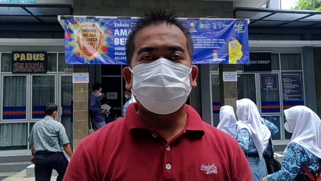 Bupati Sumedang Monitor Gebyar Vaksinasi di 2 Sekolah