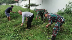 HUT Infanteri Ke-73: TNI-Polri Bersih-bersih Di Lapangan Cigugur 