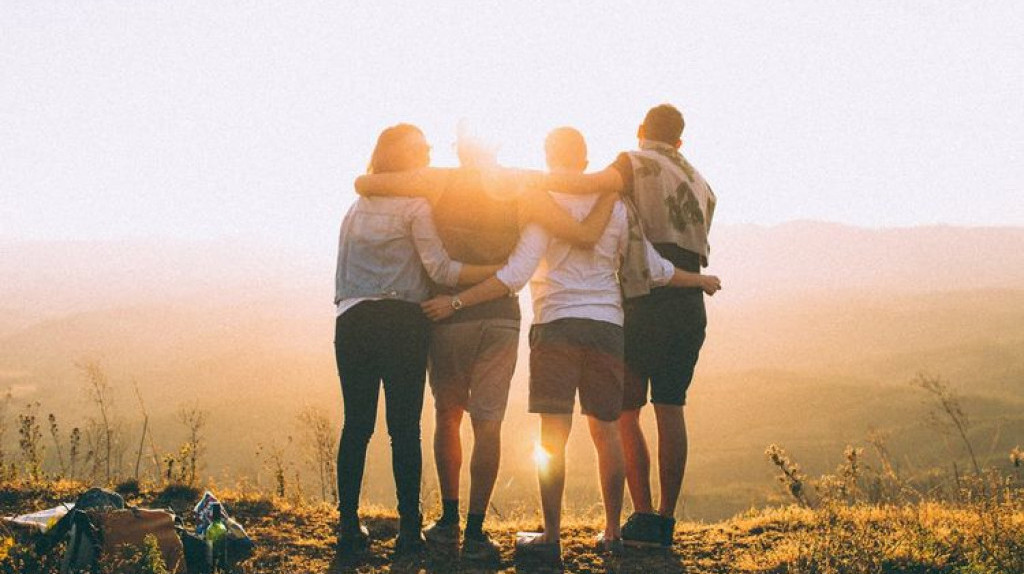 4 Jenis Teman Terbaik yang Harus Kamu Punya