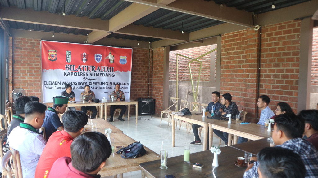 Polres Sumedang Laksanakan Silaturahmi Kamtibmas Bersama Elemen Mahasiswa Cipayung Sumedang