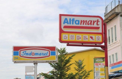 Terungkap! 4 Fakta Alasan Indomaret Dan Alfamart Selalu Berdekatan