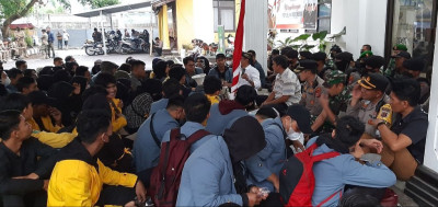 Gabungan Mahasiswa Sumedang Kembali Menyuarakan Penolakan Kenaikan Harga BBM