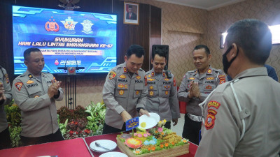 Peringati Hut Lalu Lintas Bhayangkara Ke 67, Polres Sumedang Gelar Syukuran