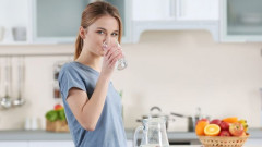 3 Cara Minum Air Putih untuk Turunkan Berat Badan