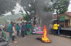 Amankan Unjuk Rasa Penolakan Kenaikan BBM di Sumedang, Personil Kepolisian Diturunkan