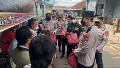 Tolak Kenaikan Harga BBM, Aliansi Umat Islam  Lakukan Aksi Di Depan Gedung DPRD Sumedang