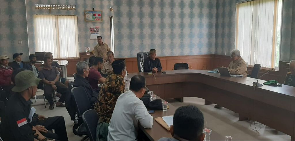 Ratusan Warga Terdampak Tol Cisumdawu Seksi II Lakukan Audiensi di IPP Kabupaten Sumedang
