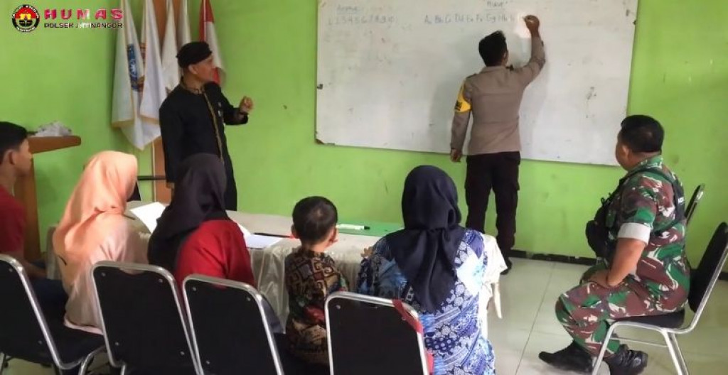 Kisah Inspiratif Bripka Yuda Bhabinkamtibmas Polsek Jatinangor yang Bantu Anak Putus Sekolah