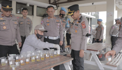 Antisipasi Adanya Penyalahgunaan Narkoba, Polres Sumedang Tes Urine Seluruh Anggotanya.