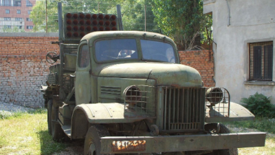 Mengenal Peluncur Roket M-51, Alutsista TNI Dari Masa Orde Baru