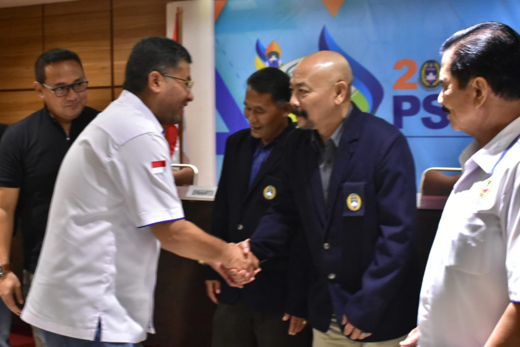Wabup Sumedang Menaruh Harapan Besar kepada Pengurus Askab PSSI yang Baru