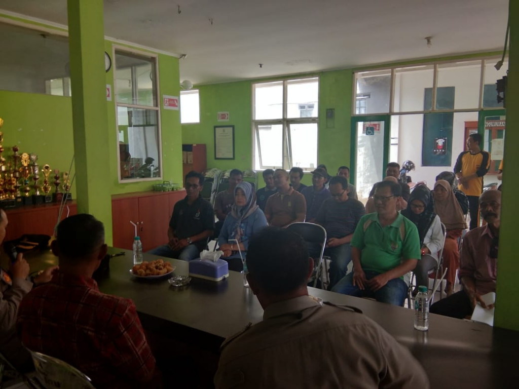 Kapolres Sumedang Sambangi dan Dengar Curhatan Warga Kelurahan Situ