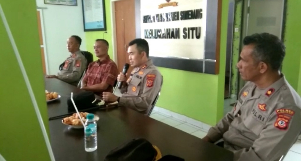 Kapolres Sumedang Sambangi dan Dengar Curhatan Warga Kelurahan Situ
