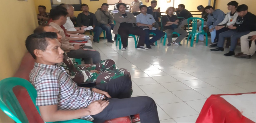 Polres Sumedang Lakukan Pengamanan Aksi Unjuk Rasa Sengketa Lahan di Cimanggung