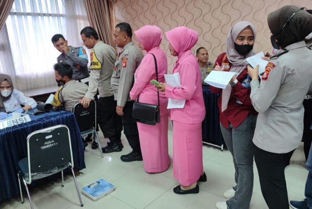 Gandeng PMI Polres Sumedang Gelar Donor Darah