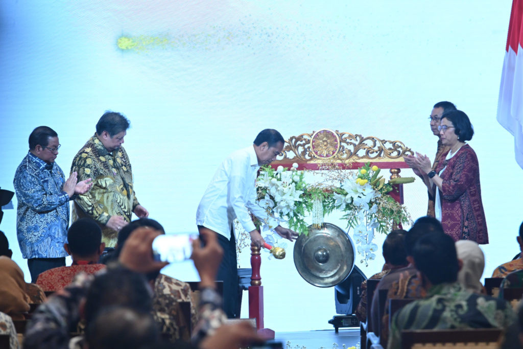 Presiden Jokowi Ungkap Empat Langkah Sukses Pemerintah Tangani Pandemi Covid-19