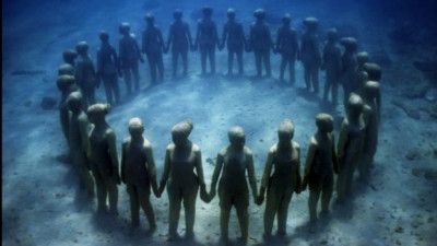 Simak! Ini Fakta Menarik Patung Bawah Air Karya Jason DeCaires Taylor