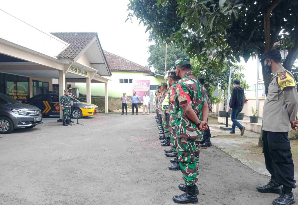 Apel Gabungan Polsek dan Koramil Cimalaka Wujud Sinergitas TNI-Polri