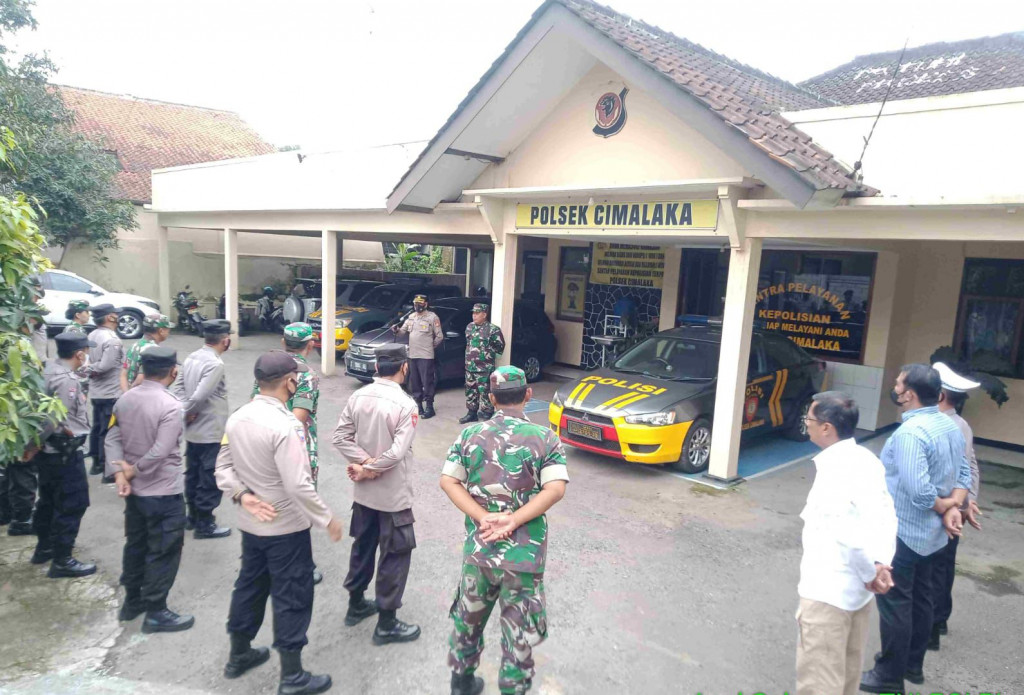 Apel Gabungan Polsek dan Koramil Cimalaka Wujud Sinergitas TNI-Polri